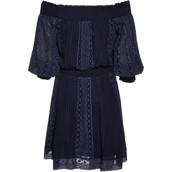 Alice + Olivia Dresses & Skirts - Alice + Olivia Pammy embroidered dress size 6